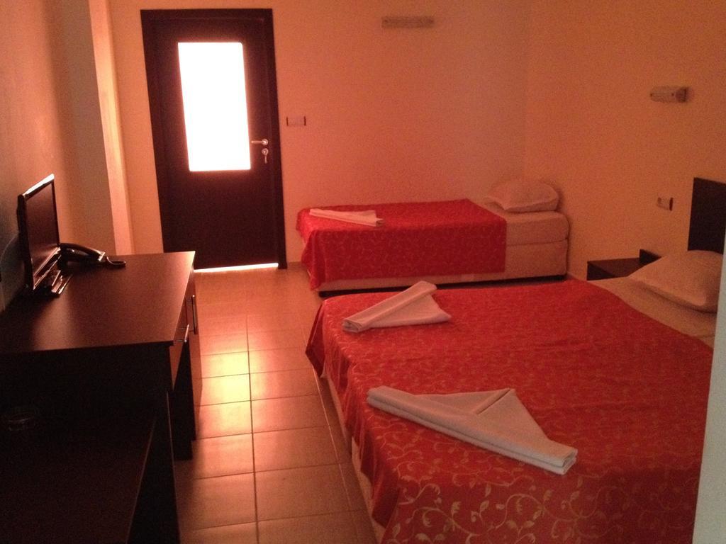 Palm Residence Deluxe Studios Napospart Szoba fotó